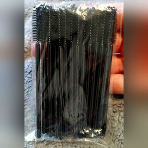 25pc Disposable Eyelash Mascara Brushes Mascara Wands Eyebrow Brush